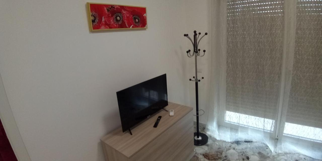 Station Suite Bari Bagian luar foto