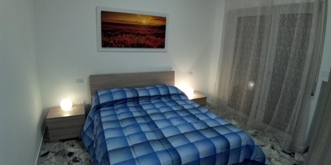Station Suite Bari Bagian luar foto