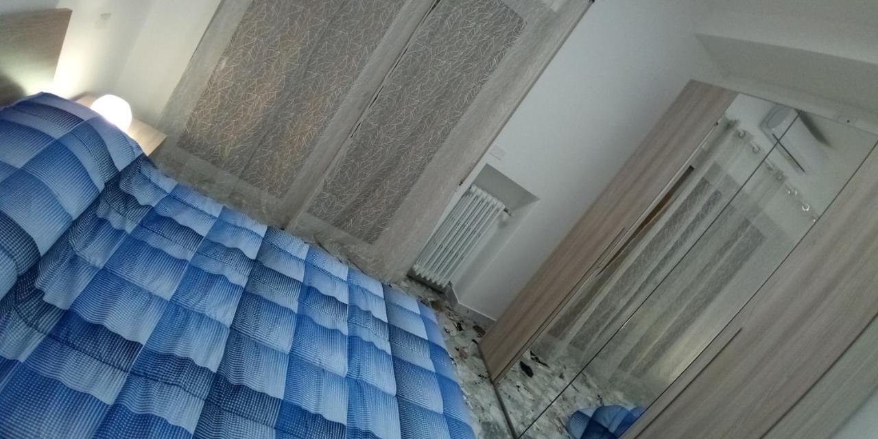 Station Suite Bari Bagian luar foto