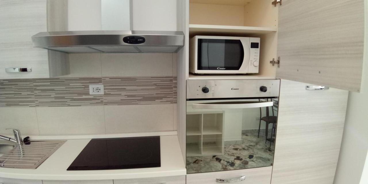 Station Suite Bari Bagian luar foto