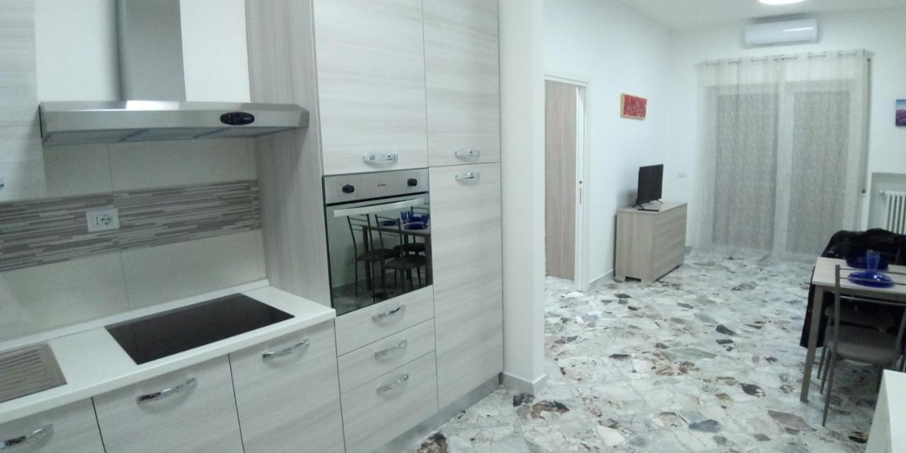 Station Suite Bari Bagian luar foto