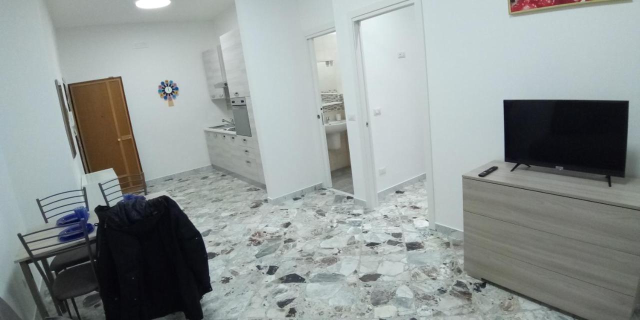 Station Suite Bari Bagian luar foto