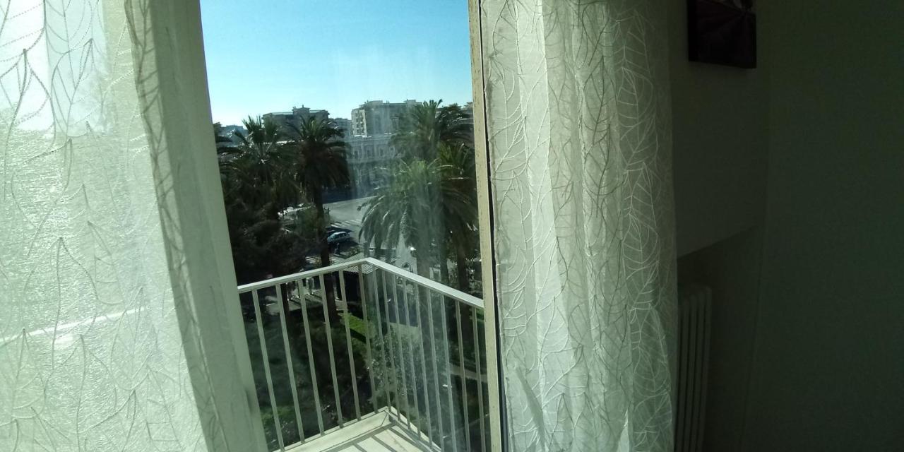 Station Suite Bari Bagian luar foto