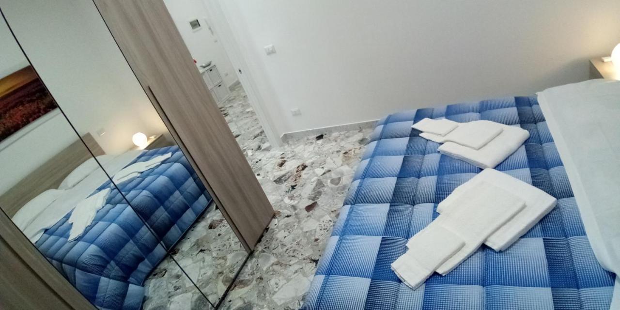 Station Suite Bari Bagian luar foto